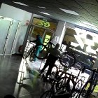 Imagen captadas por la cámara de seguridad de uno de los establecimientos de bicicletas.