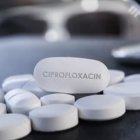 Ciprofloxacina