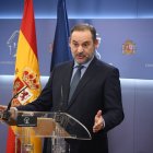 Archivo - Imagen de archivo del exministro José Luis Ábalos durante una rueda de prensa en el Congreso de los Diputados tras denunciar a la Guardia Civil ante la Fiscalía, en el Congreso de los Diputados, a 19 de diciembre de 2024, en Madrid (España).