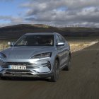 BYD acumula 5.355 ventas de vehículos enchufables y lidera el mercado de particulares en España.