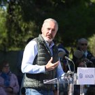 Archivo - El presidente del PP de Aragón, Jorge Azcón, interviene durante el acto del Día del Afiliado del PP de Aragón, en el Parque de Atracciones de Zaragoza, a 28 de septiembre de 2024, en Zaragoza, Aragón (España).