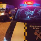 Archivo - Imagen de un control de alcoholemia de la Guardia Civil.