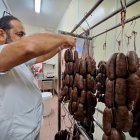 Carnicero con "botifarra"
