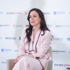 La consejera de Salud y Servicios Sociales de la Junta de Extremadura, Sara García Espada, durante un desayuno Socio-Sanitario de Europa Press, en el Hotel Hyatt Regency Hesperia, a 28 de mayo de 2025, en Madrid (España).