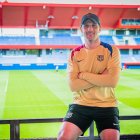 El nuevo entrenador del Barça Atlètic Juliano Beletti en el Estadi Johan Cruyff.