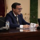 Miguel Angel Gallardo en el pleno en el que ha renunciado como presidente de la Diputación de Badajoz.