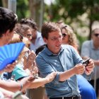 El alcalde de Madrid, José Luis Martínez-Almeida, a su llegada al acto en el que el Partido Popular hace balance de la gestión del Gobierno de la Comunidad de Madrid en el ecuador de legislatura.