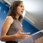 La portavoz de Podemos en el Congreso, Ione Belarra, durante una rueda de prensa en el Congreso de los Diputados, a 3 de junio de 2025, en Madrid (España).