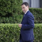 El lehendakari del País Vasco, Imanol Pradales, llega a la Conferencia de Presidentes celebrada este viernes 6 de junio en Barcelona.