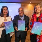 Entidades económicas y sociales firman el primer pacto por la movilidad urbana en España.