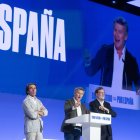 José María Aznar, Alberto Núñez Feijóo y Mariano Rajoy durante el XXI Congreso Nacional del Partido Popular.