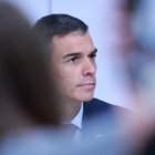 El presidente del Gobierno, Pedro Sánchez, participa en una mesa redonda en la Cumbre de la ONU. A 02 de julio de 2025, en Sevilla (Andalucía, España). Tercera jornada de la IV Conferencia Internacional sobre la Financiación para el Desarrollo de Naciones Unidas que se celebra en Sevilla hasta el 3 de julio y que cuenta con la presencia de medio centenar de jefes de Estado y de Gobierno y líderes de organismos económicos y sociales para impulsar el multilateralismo.