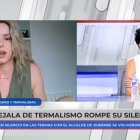 La concejala de Ourense, Noa Rouco, y la colaboradora de televisión Sarah Santaolalla durante 'En boca de todos'.
