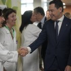 Juanma Moreno inaugura un nuevo centro de salud en Marbella