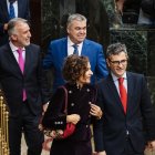 Ángel Víctor Torres entra charlando al Congreso con Santos Cerdán.