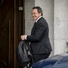 El fiscal general del Estado, Álvaro García Ortiz, , a su llegada la segunda jornada del juicio al fiscal general del Estado, en el Tribunal Supremo, a 5 de noviembre de 2025, en Madrid (España). García Ortiz está acusado de un presunto delito de revelación de secretos contra Alberto González Amador, pareja de la presidenta de la Comunidad de Madrid.

A. Pérez Meca / Europa Press
05/11/2025