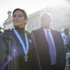 La presidenta de la CAM, Isabel Díaz Ayuso, a su llegada a la Catedral de la Almudena
