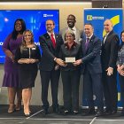 Entrega de llaves

REMITIDA / HANDOUT por VICENTE LARA/UPV
Fotografía remitida a medios de comunicación exclusivamente para ilustrar la noticia a la que hace referencia la imagen, y citando la procedencia de la imagen en la firma
07/11/2025