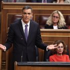 El presidente del Gobierno, Pedro Sánchez, interviene durante una sesión de control al Gobierno, en el Congreso de los Diputados, a 12 de noviembre de 2025, en Madrid (España). Sánchez ha acudido al Congreso para informar sobre los resultados de las últimas cumbres internacionales, la reunión del último Consejo Europeo y la situación de los servicios públicos en España, entre otros asuntos. La sesión se ha visto marcada por la falta de presupuestos para 2026 y el bloqueo de Junts al Gobierno de coalición.

Eduardo Parra / Europa Press
12/11/2025