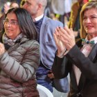 La exministra de Sanidad, Carolina Darias, y la concejala responsable del área de carnaval, Inmaculada Medina.