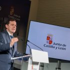 El presidente de Castilla y León, Alfonso Fernández Mañueco, durante  la jornada 'Castilla y León a la vanguardia de la innovación en cirugía robótica'.