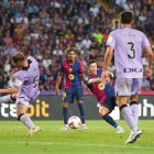 BARCELONA, SPAIN - AUGUST 24: Robert Lewandowski of FC Barcelona scores his team's second goal during the La Liga match between FC Barcelona and Athletic Club at Camp Nou on August 24, 2024 in Barcelona, Spain. (Photo by Alex Caparros/Getty Images)