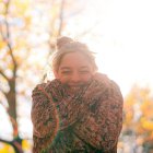 El clima suave del otoño en el sur de España permite disfrutar del aire libre con alegría y sin agobios.