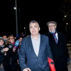 Primeras imágenes de Santos Cerdán junto a uno de sus abogados tras salir de la cárcel de Soto del Real tras casi cinco meses en prisión provisional por el 'caso Koldo'.
