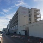 Fachada del Hospital La Ribera