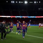 BARCELONA, SPAIN - DECEMBER 02: Raphinha of FC Barcelona celebrates scoring his team's first goal during the LaLiga EA Sports match between FC Barcelona and Atletico de Madrid at Spotify Camp Nou on December 02, 2025 in Barcelona, Spain. (Photo by Eric Alonso/Getty Images)