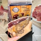 El mini jamón curado incluye cuchillo y soporte de madera; en redes ya lo muestran cortado y servido como aperitivo navideño.