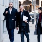 (Foto de ARCHIVO)
El empresario Víctor de Aldama a su llegada al interrogatorio del juez instructor del 'caso Koldo', en la Audiencia Nacional, a 27 de noviembre de 2025, en Madrid (España). Aldama es interrogado por ser el presunto conseguidor de las mascarillas adjudicadas durante la pandemia del coronavirus por el Gobierno canario, entonces presidido por el actual ministro de Política Territorial y Memoria Democrática, Ángel Víctor Torres.

Carlos Luján / Europa Press
27/11/2025