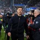 VITORIA-GASTEIZ, SPAIN - DECEMBER 14: Xabi Alonso, Head Coach of Real Madrid, walks past photographers as he takes his seat in the dugout prior to the LaLiga EA Sports match between Deportivo Alaves and Real Madrid CF at Estadio de Mendizorroza on December 14, 2025 in Vitoria-Gasteiz, Spain. (Photo by Juan Manuel Serrano Arce/Getty Images)