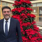 El alcalde de Alicante, Luis Barcala, durante su alocución de Nochebuena.