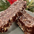 La receta casera de turrón Suchard de José Andrés consigue la textura y sabor del clásico navideño en solo 15 minutos.