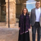 El presidente de PACMA Dénia, Xavier Luna, asistió a una reunión con los responsbles municipales.