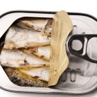 Las sardinillas en aceite de girasol de Conservas Dani, en formato 6/10, muestran una presentación poco cuidada que decepciona desde el primer vistazo