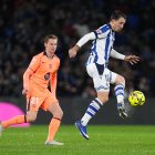 De Jong se despacha contra el arbitraje