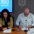 La portazo del Gobierno municipal de Alicante, Cristina Cutanda, junto al vicealcalde, Manuel Villar.