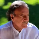 Julio Iglesias no será juzgado por la Audiencia Nacional por falta de competencia.
