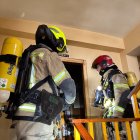 Bomberos de Valencia en una vivienda en una imagen de archivo