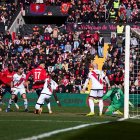 El Osasuna se impuso en Vallecas por 1-3.