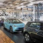Archivo - Interior de una planta automovilística.
