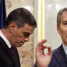 El presidente del Gobierno, Pedro Sánchez. y el líder popular Alberto Núñez Feijóo