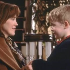 Caterine O'Hara y Macaulay Culkin en 'Solo en casa'.