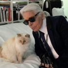 Choupette, con Karl Lagerfeld.