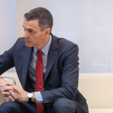 El presidente del Gobierno, Pedro Sánchez, recibe al presidente del Líbano, Joseph Aoun, en el Palacio de la Moncloa, a 2 de febrero de 2026, en Madrid (España). El presidente libanés efectúa una visita de Estado de dos días a España para abordar la posible permanencia militar española en el sur del país cuando concluya la misión de la ONU (FINUL).

Eduardo Parra / Europa Press
02/2/2026
