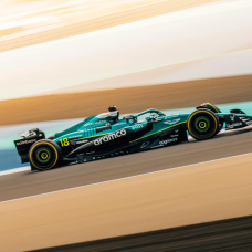 (Foto de ARCHIVO)
El canadiense Lance Stroll (Aston Martin), con el nuevo AMR26 en un test en Baréin.

REMITIDA / HANDOUT por ASTON MARTIN