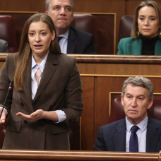 La portavoz del PP en el Congreso, Ester Muñoz, interviene durante una sesión de control al Gobierno, en el Congreso de los Diputados, a 18 de febrero de 2026, en Madrid (España). El Gobierno se enfrenta a una nueva sesión de control en el Congreso en la que responderá a las preguntas de la oposición sobre Sanidad, Trabajo o Igualdad, entre otras cuestiones. Además, el Gobierno se enfrenta a las interpelaciones urgentes sobre deterioro y a la insuficiencia estructural del servicio de Rodalies en la Comunidad Valenciana, la política migratoria del Gobierno de España o la falta de Presupuestos Generales del Estado.

Eduardo Parra / Europa Press
18/2/2026