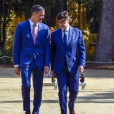 Pedro Sánchez con Salvador Illa